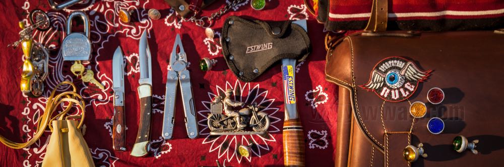 Satteltaschen und Koffer