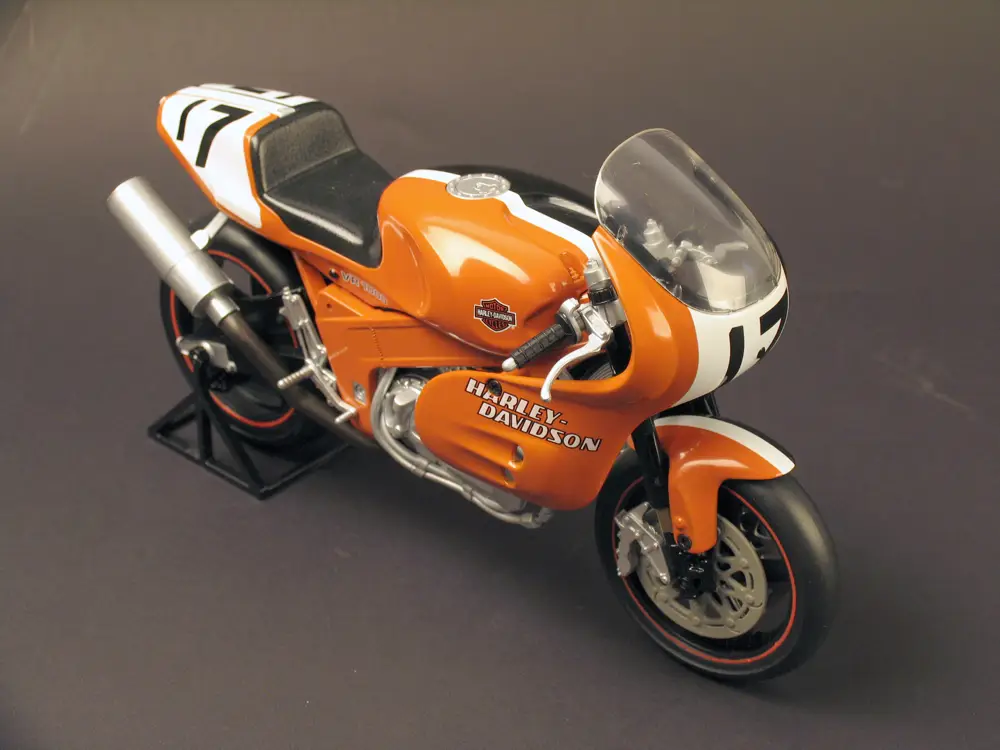 Harley-Davidson 1:9 VR 1000 Superbike Model