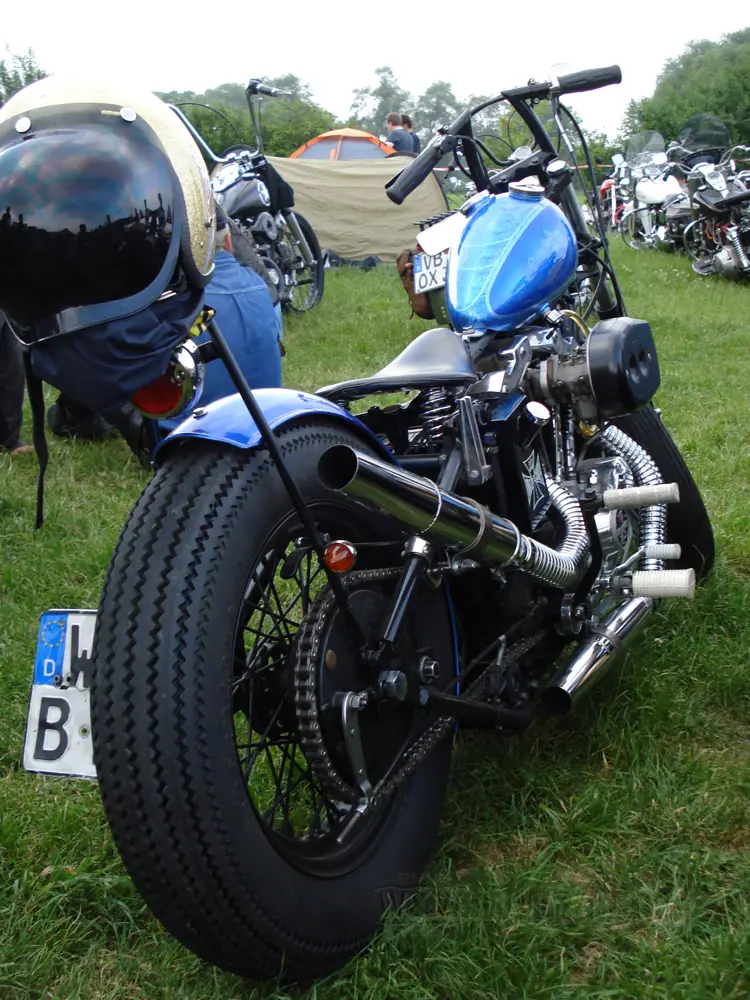 W&W Cycles - Tire »Firestone Deluxe Champion« by Coker Tire