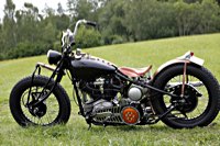 Aquí están: las horquillas con muelle de hojas Knucklehead