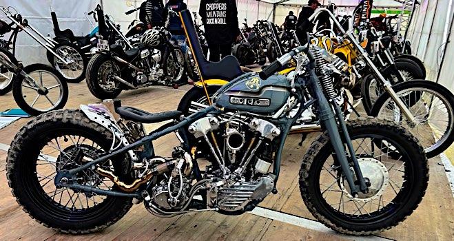 W&W Cycles - Estriberas Moto de RSD para Harley-Davidson