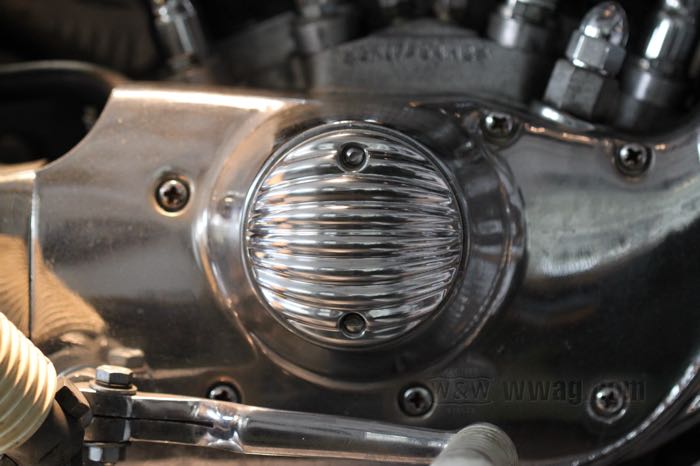 Cache d´allumage »Tack« de Fork; adaptable à Big Twin 1970-1998, Softail 1999, Sportster 1971-2020; alu coulé, poli; Japon; poids brut: 150 g