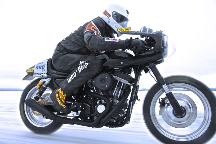 Heckteil »XRTT Road Race« von Storz; passend für Sportster 1986-2003; Fiberglas, mit Sitzpolster; Bruttogewicht: 3.3 kg