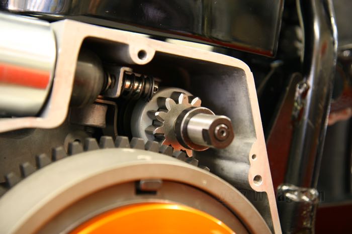 Pignon démareur »standard«; adaptable à Sportster 1967-1980, Big Twin 1965-1988; acier; remplace OEM HD 31443-65TA; poids brut: 300 g