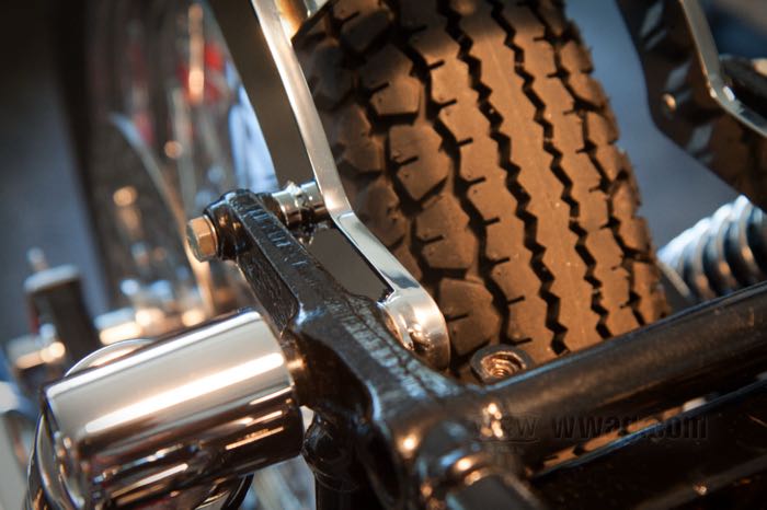 Supporti parafango di LeBeeF; per Flat fenders (larghezza massima: 160mm); atto per Big Twin 4 marce 1958-1984; acciaio, cromato; Svezia; peso lordo: 4.02 kg