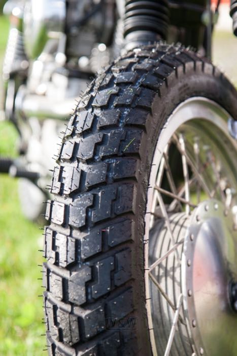 Tire »Trailmax« by Dunlop; rubber / steel; position: front; 100/90-19 57T; tube-type; ECE R75 approved, DOT approved; gross weight: 3.92 kg
