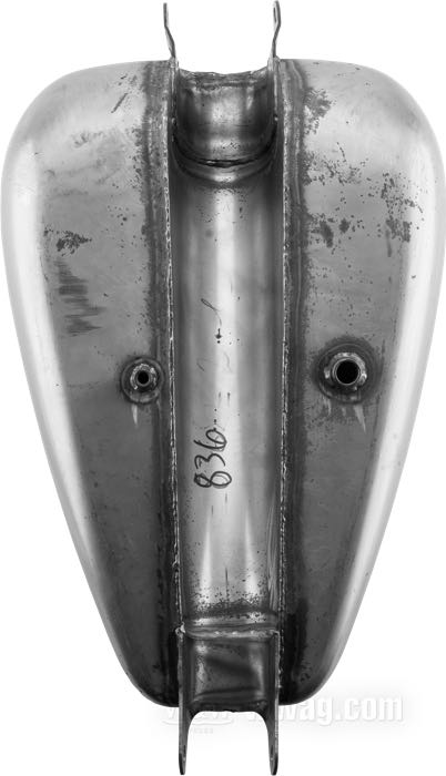 Serbatoio di benzina di Paughco; atto per Sportster 2004-2006; acciaio; volume: 17 l; tappo necessario: screw-in 1983→; rubinetto necessario: M22 x 1; rubinetto necessario: M22 x 1; peso lordo: 7.03 kg