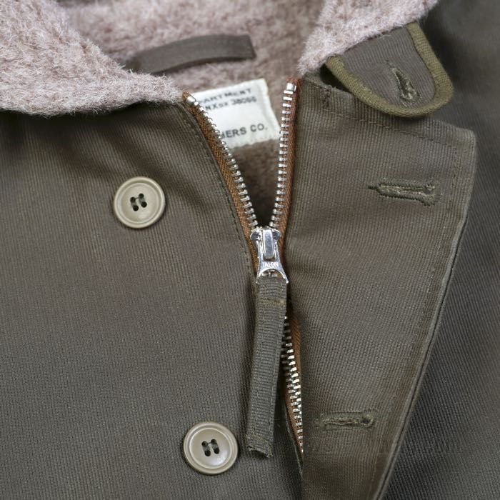 Veste »1944 N-1 « de Pike Brothers; coton / laine, vert olive, ciré, doublure intérieur grise; taille: XL; unisex; avec boutons de rechange; Turquie; poids brut: 1.93 kg