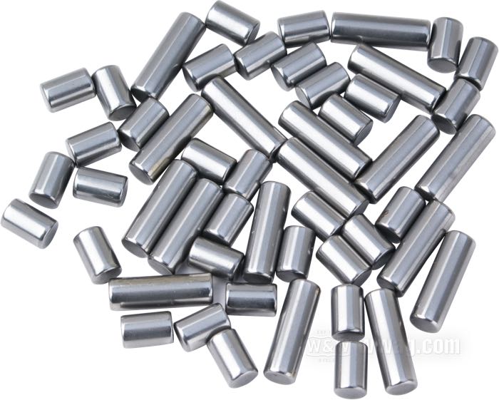 Bearing roller set; for Connecting rods; fits Big Twin 1973-1986; steel, length 0.294” / 0.585”; Ø 0.1875”; Over-/Undersize: +0.000 ”; tolerance class: RBEC 1; replaces OEM HD 9441A, and 9186; gross weight: 71 g