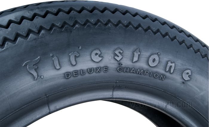 Reifen »Firestone Deluxe Champion« von Coker Tire; Gummi / Stahl; Montageposition: vorne oder hinten; 5.00-16 71P; Schlauchreifen; zulässige Felgen min-max: 3.00 - 3.50; mit ECE R75 Prüfzeichen, mit DOT Prüfzeichen; Bruttogewicht: 6.45 kg