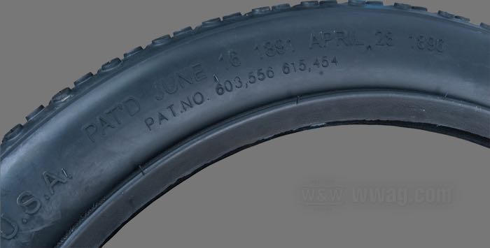 Neumático clincher »Knobby« de Coker Tire; para 22” llantas clincher; goma, negro; posición: delantero o trasero; medida: 28 x 3”; peso bruto: 3.86 kg