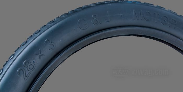 Neumático clincher »Knobby« de Coker Tire; para 22” llantas clincher; goma, negro; posición: delantero o trasero; medida: 28 x 3”; peso bruto: 3.86 kg
