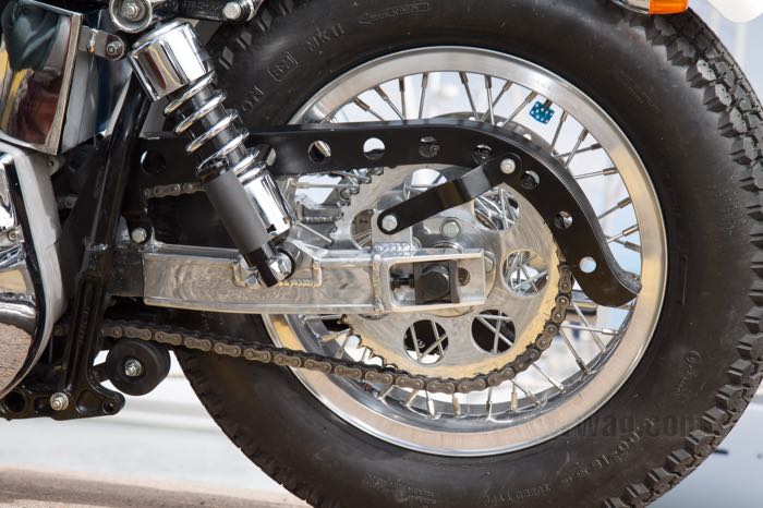 Chain guard by Wrecking Crew; fits 4-speed Big Twin 1958-1984 with swingarm; steel, black, powder-coated; gross weight: 484 g
