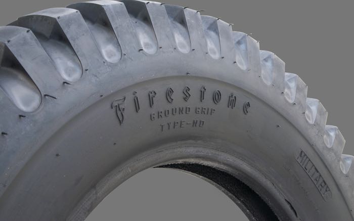 Neumático »Firestone NDT« de Coker Tire; máx. 1430 LBS @ 45PSI ; goma / acero; posición: delantero o trasero; 6.00-16; para uso con cámara; llantas permitidas mín-máx: 4.00 - 5.00; homologado ECE R75, homologado DOT; EE. UU.; peso bruto: 10.4 kg