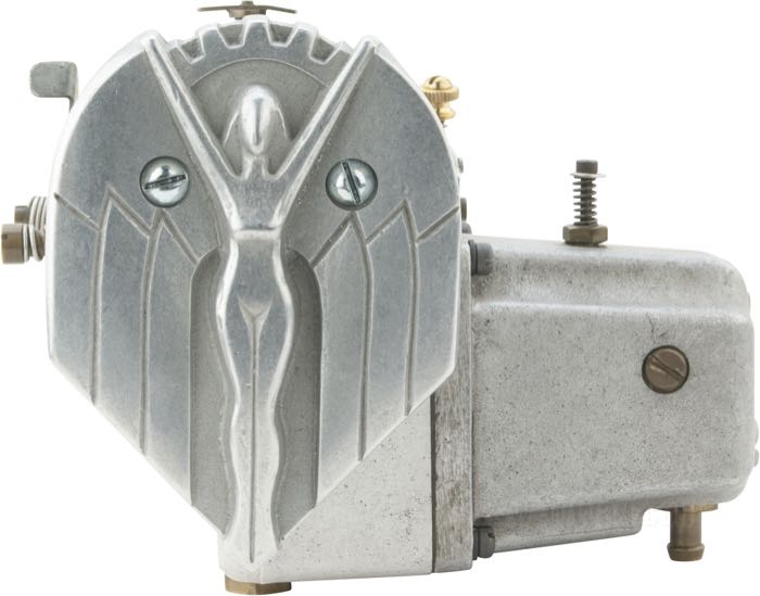 Adattatore di Bates; per Coperchi di carburatori Linkert su S&S L-Series; alluminio, finitura a macchina; spessore: 11 mm; Germania; peso lordo: 23 g