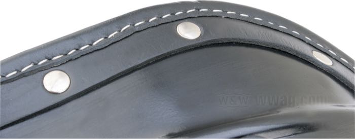 Solo seat; fits K-Model; cowhide / steel, black; length x width: 410 x 350 mm; distance of springs or mounting bolts: 170 mm; mounting bolt thread: 5/16”-24; replaces OEM HD 52010-52; Europe; gross weight: 2.56 kg