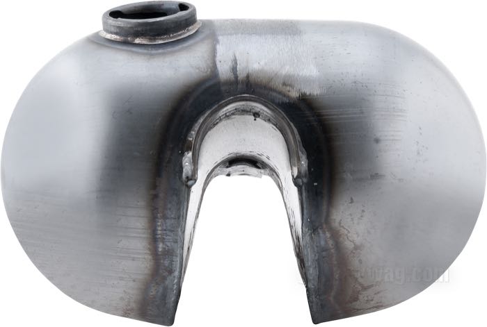 Depósito de gasolina »Mustang« de Paughco; acero; volumen: 11.4 l; tapón necesario: cierre de bayoneta 1955-1982; tapón necesario: 1 x ventilado; grifo de gasolina necesario: 3/8” NPT; grifo de gasolina necesario: 3/8” NPT; EE. UU.; peso bruto: 4.73 kg