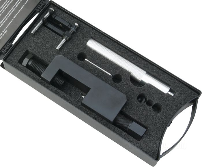 Breaking and riveting tool by Kellermann; for Secondary chain; steel / aluminum, browned ; with instructions; Germany; gross weight: 1.22 kg