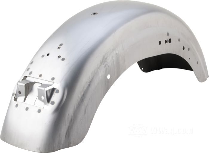 Parafango posteriore; atto per Sportster 1982-1993; acciaio, naturale, con ricezione p. luce posteriore; rimpiazza OEM HD 59674-81C; peso lordo: 2.44 kg
