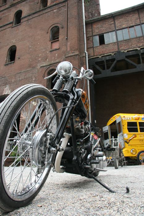 Trommelbremskit »Duplex« von Samwel Supplies; passend für Big Twin 1936-1948, WLC und Servi-Car 1941-1957; Stahl, verchromt; mit Bremstrommel, Grundplatte, Bremsbacken; Europa; Bruttogewicht: 5.6 kg