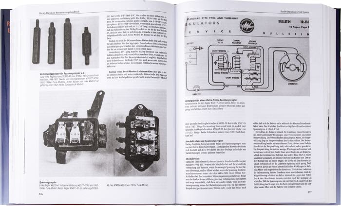 Libro »Restaurierung - Kaufberatung - Technik: Harley-Davidson«; carta, 1ra Edizione; larghezza x altezza: 22 x 27.5 cm; di Bruce Palmer III; copertina rigida; bianco e nero; 640 pagine; tedesco; ISBN: 978-3-613-03701-4; peso lordo: 1.8 kg