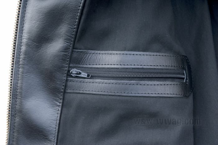 Leather jacket »Dakota« by Vanson Leathers; cowhide, black; size men: US 38 → EU 48; USA; gross weight: 2.6 kg