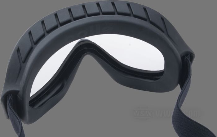 Occhiali »Chronosoft« di Bollé; Kraton, nero opaco; larghezza: 18 cm; materiale lenti: policarbonato; colore/tipo lenti: chiaro; può essere portata sopra gli occhiali da vista e occhiali da sole; peso lordo: 189 g