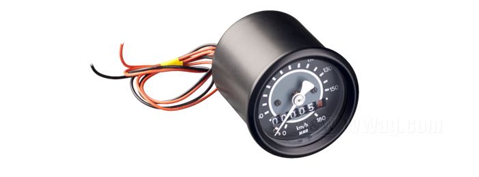 Compteur mécanique »Target« de MMB; noir; Ø 48 mm; filetage: M12 x 1.0; fond: gris / noir; rapport: 1:1 (1000 tours = 60 mph); →180 km/h; éclairage: blanc; Allemagne; poids brut: 200 g