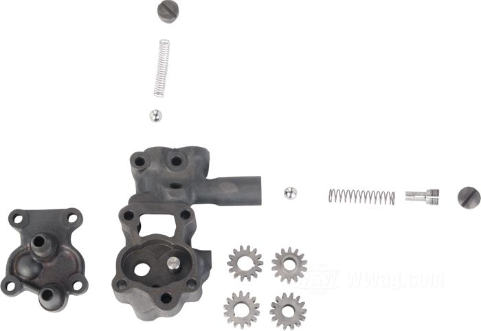 Ölpumpe von Cannonball; passend für Knucklehead und Panhead →1952; Gusseisen, parkerisiert; ersetzt OEM HD 26201-41 und 26201-48; Deutschland; Bruttogewicht: 1.05 kg