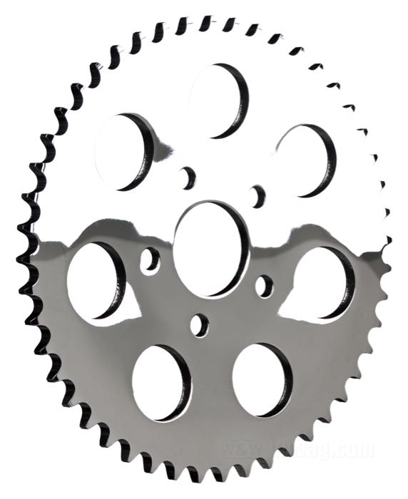 Kettenrad »Standard«; passend für Big Twin 1973-1985, Sportster 1979-1981; Stahl, verchromt; Versatz: 6 mm; Anzahl der Zähne: 48; Teilung: 530 (5/8” x 3/8”); Ø Zentrierbund: 50 mm; Bruttogewicht: 2.1 kg
