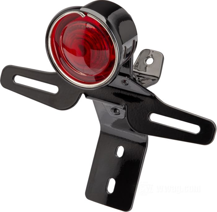 Feu arrière »Model-2 H-D USA«; adaptable à modèles 1915-1933; acier, noir, peint; type ampoule: navette; 6 V; 3 W; sans ampoule; sans feu de stop; avec éclairage de plaque; avec support de plaque; remplace OEM HD 5051-15; Tchèquie; poids brut: 440 g