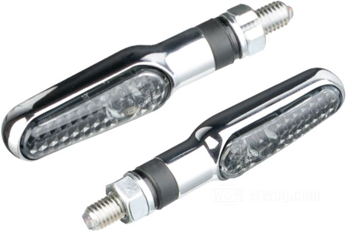Pareja de intermitentes »D-Light« de Daytona; aluminio macizo / acero, cromado; L x A x F: 69 x 19.5 x 16 mm; tipo de bombilla: LED; lente: ahumado; rosca: M8; 12 V; 5 W; posición: delantero o trasero; con protector de sobretensión; homologado E9; peso bruto: 213 g