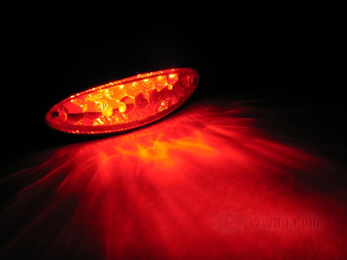Piloto trasero »Lizard Eye«; plástico, claro; A x A x F: 107 x 29 x 32 mm; tipo de bombilla: LED; 12 V; 1 W; sin bloque de montaje; sin carcasa; sin iluminación de matrícula; sin soporte de matrícula; homologado E4 y E9; peso bruto: 90 g