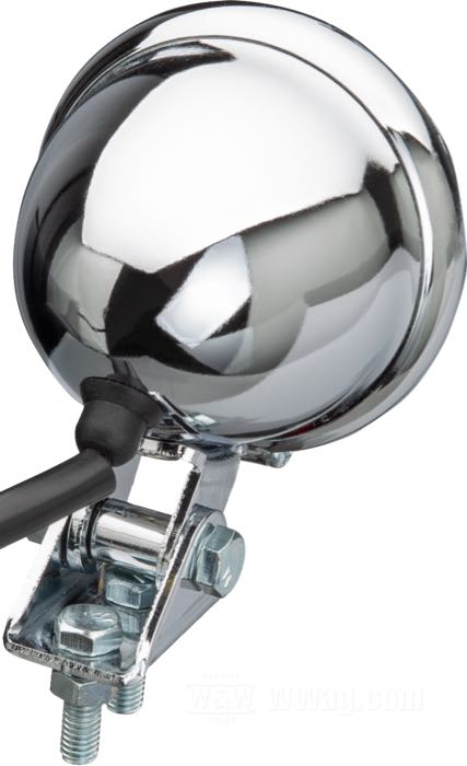 Rücklicht »Bates Style«; Stahl, verchromt, mit roter Linse; Ø 58 mm; Glühlampen-Typ: LED; 12 V; mit LED Leuchtmittel; mit verstellbarem Halter; mit Bremslicht; ohne Kennzeichenbeleuchtung; Montagefläche: plan; E4 geprüft; Bruttogewicht: 140 g