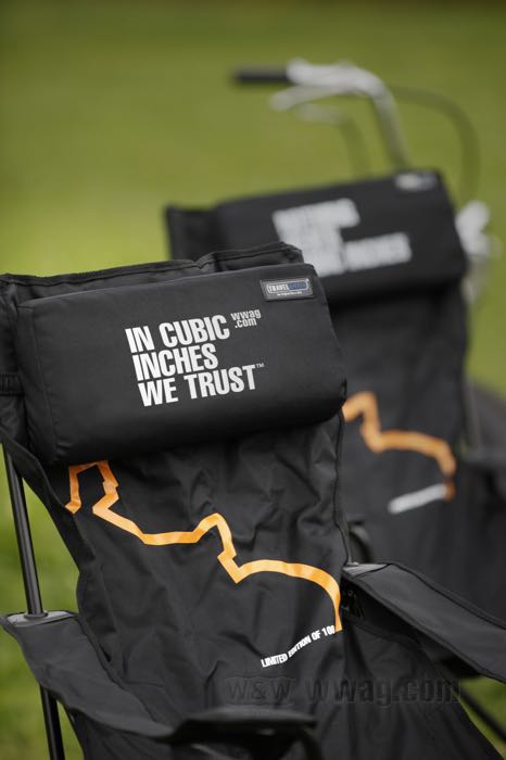 Silla plegable »In Cubic Inches We Trust« de W&W Cycles; max. capacidad sustentadora 136 kg; acero / poliéster; A x A x F: 82 x 101 x 69 cm; peso neto: 4.34 kg; con bolsa para llevar; China; peso bruto: 3.84 kg