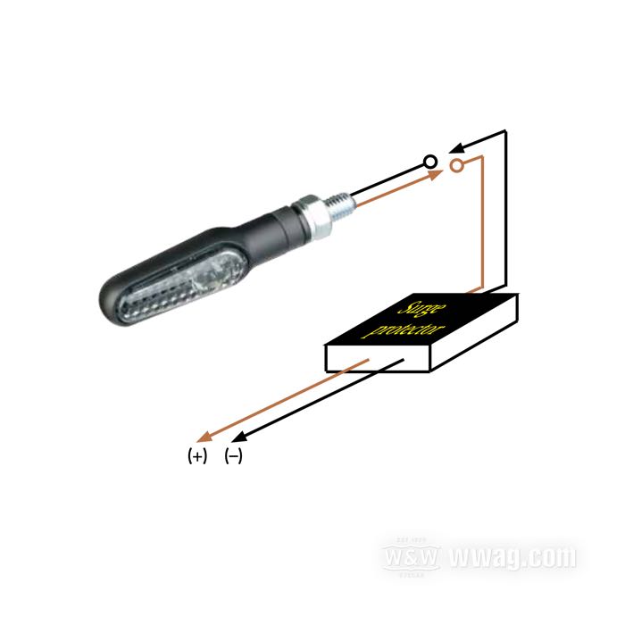 Pareja de intermitentes »D-Light« de Daytona; aluminio macizo / acero, cromado; L x A x F: 69 x 19.5 x 16 mm; tipo de bombilla: LED; lente: ahumado; rosca: M8; 12 V; 5 W; posición: delantero o trasero; con protector de sobretensión; homologado E9; peso bruto: 213 g