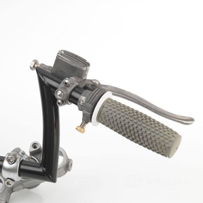 Morsetto pulsanti di Kustom Tech; per Comandi manubrio Deluxe/Classic; alluminio fuso, naturale; con a 2 cavetti; Italia; peso lordo: 59 g