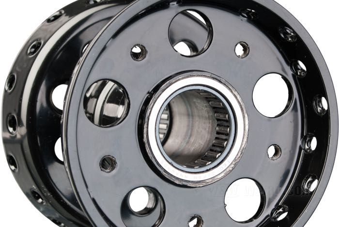 Wheel hub »Star«; fits W(L) 1937-1952 rear, E(L)/F(LH) 1936-1966, U(LH) 1937-1948; steel, black, powder-coated, with chromed star cover; matching axle Ø: 17.5 mm; with needle bearings and all internal parts; replaces OEM HD 43540-36; gross weight: 2.2 kg