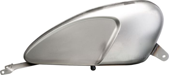 Benzintank »Marlin«; passend für Sportster 2007-2020; Stahl; Volumen: 12.2 l; erforderliche(r) Tankdeckel: 1 x entlüftet / Schraubgewinde 4 TPI; erforderlicher Benzinhahn: keiner - mit Öffnung für Benzinpumpe; erforderlicher Benzinhahn: keiner - mit Öffnung für Benzinpumpe; Bruttogewicht: 5.9 kg