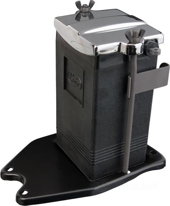 Batteriegehäuse »BattBoy HM5 Type Typ HM5« von Bates; für OEM Style Horseshoe Öltanks; passend für Singles 1929-1936, 750cc 1929-1963, OHV Big Twin 1936-1964, SV Big Twin 1937-1948; ABS, schwarz; B x H x T: 115 x 210 x 100 mm; Innenmaße (BxHxT): 100 x 175 x 85 mm; Bruttogewicht: 800 g