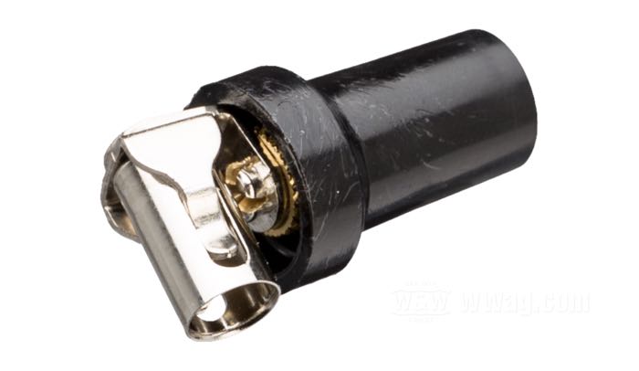 Anschlussklemme »Schnapp-Typ« von Brillman; für 7 mm Zündkabel; zum Verschrauben; Messing, Kunststoff, vernickelt, 90°; Länge: 33 mm; USA; Bruttogewicht: 9 g