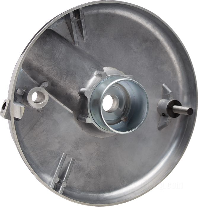 Portafreno; atto per Big Twin 1949-1968, Servi-Car 1958-1968; alluminio fuso, lucidato; Punto installazione: sinistro; rimpiazza OEM HD 44141-50; peso lordo: 845 g