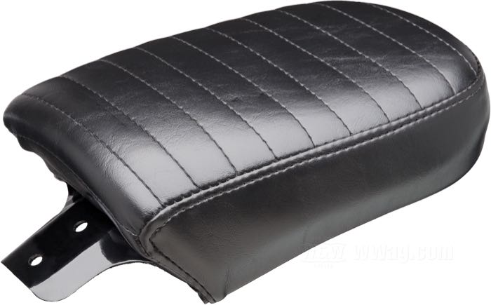 Taco »Bare Bones Pleated« de Le Pera; apropiado para Dyna 1991-1995; altura frontal: 9 cm / altura trasera: 6 cm; piel sintética, negro; largo x ancho: 27 x 18 cm; EE. UU.; peso bruto: 1.07 kg