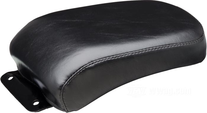 P-Pad »Silhouette« by Le Pera; fits Softail 2008-2017 (150 mm rear tire, exc. Softail Slim 2016→); synthetic leather, black, height front: 7 cm / height rear: 5 cm; length x width: 31 x 18 cm; USA; gross weight: 1.25 kg