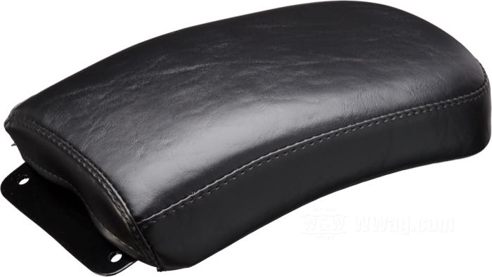 Cuscino passeggero »Bare Bones Standard« di Le Pera; atto per FL(H) 1965-1984, FX 1971-1986; similpelle, nero; L x L x A: 30 x 17 x 5 cm; U.S.A.; peso lordo: 1.12 kg