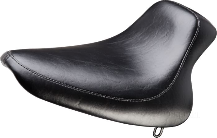 Solo seat »Silhouette Biker Gel Standard« by Le Pera; fits Softail 2000-2007 (130 or 150 mm rear tire); synthetic leather, black; length x width: 42 x 33 cm; USA; gross weight: 3.5 kg