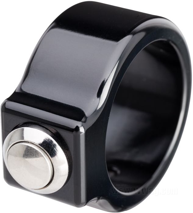 Button switch clamp »Mini«; for Horn / Turn signal / Starter motor; for 1” handlebars; with single button switch; billet aluminum / stainless steel, black; width: 16 mm; Ø 34 mm; with wires (30