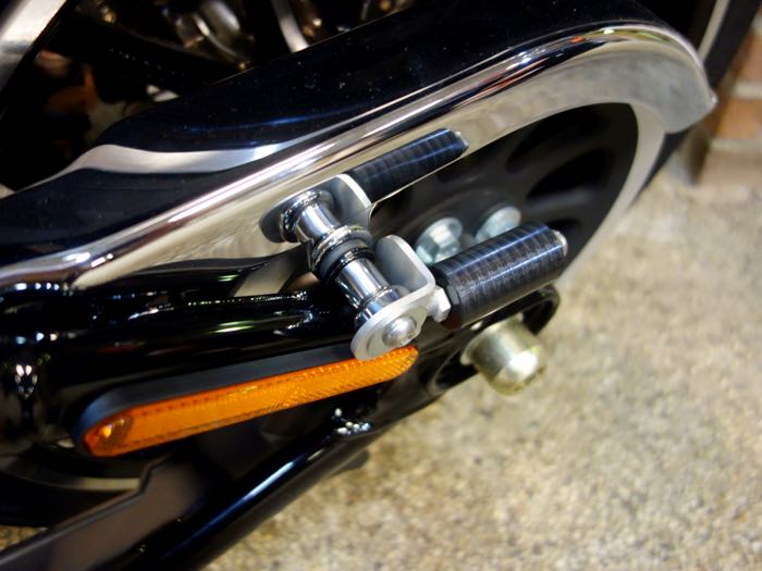 Rullo di sostegno di Lejonkulan; per Borsa; atto per Softail Breakout FXSB 2014→; acciaio inox, naturale; Svezia; peso lordo: 167 g