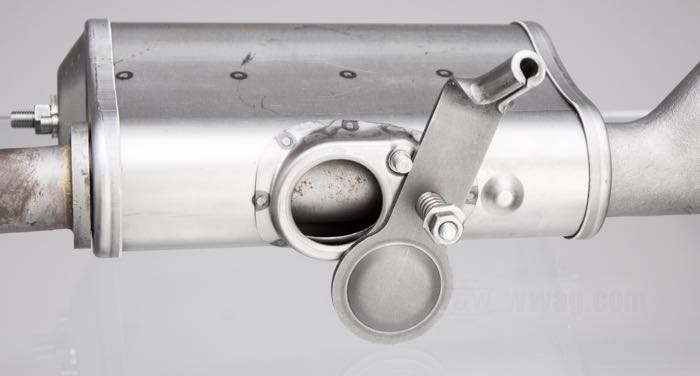 2-1 Auspuffanlage von The Cyclery; passend für F und J Modelle 1920-1923; Stahl, blank; Krümmerdurchmesser: 1-3/8”; Montageposition: rechts; ersetzt OEM HD 1004-15, 1005-15, 1001-15A und 1001-21; Europa; Bruttogewicht: 3.54 kg
