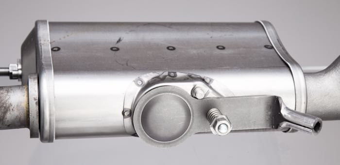 2-1 Auspuffanlage von The Cyclery; passend für F und J Modelle 1920-1923; Stahl, blank; Krümmerdurchmesser: 1-3/8”; Montageposition: rechts; ersetzt OEM HD 1004-15, 1005-15, 1001-15A und 1001-21; Europa; Bruttogewicht: 3.54 kg